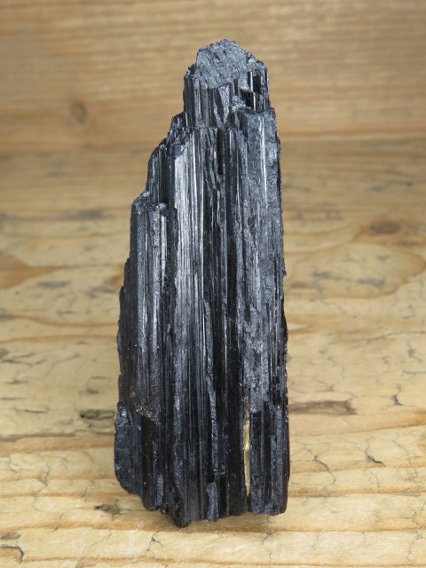 turmalin czarny szerl Madagaskar