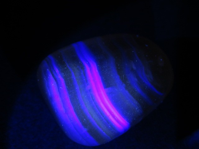 fluoryt żółty Chiny - fluorescencja