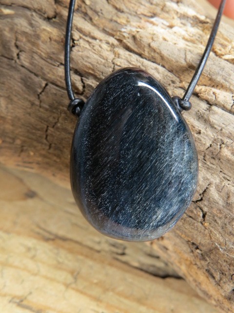 sokole oko amulet na rzemieniu