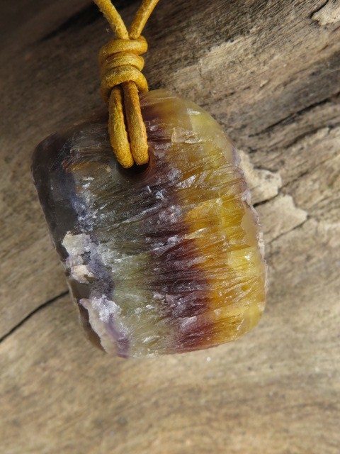 Fluoryt żółty * nauka i kreatywność * talizman na rzemieniu