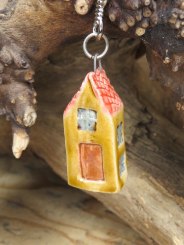 Breloczek ceramiczny – mały domek