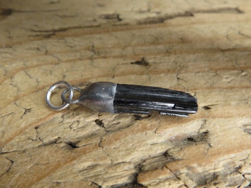 turmalin czarny szerl - wisior