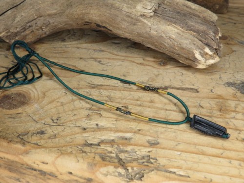 czarny turmalin - amulet ochronny etno