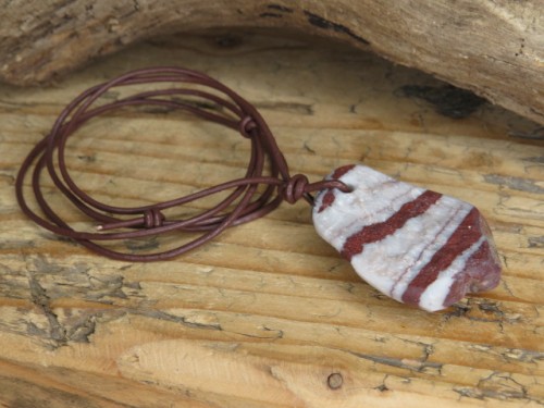 kwarc i jaspis - Kletno Polska - amulet ochronny na rzemieniu