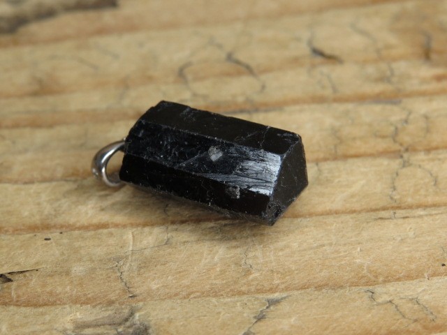 turmalin czarny - wisiorek Ag