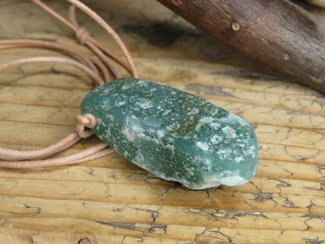 awenturyn w skórze * talizman bogactwa zdrowia i intelektu na rzemieniu