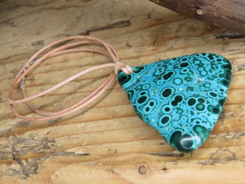 chryzokola i malachit * talizman na rzemieniu * spokój i rozwój duchowy