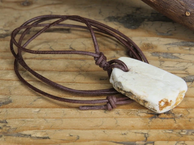 ortoklaz * Polska * ochrona, radość życia, kreatywność * amulet