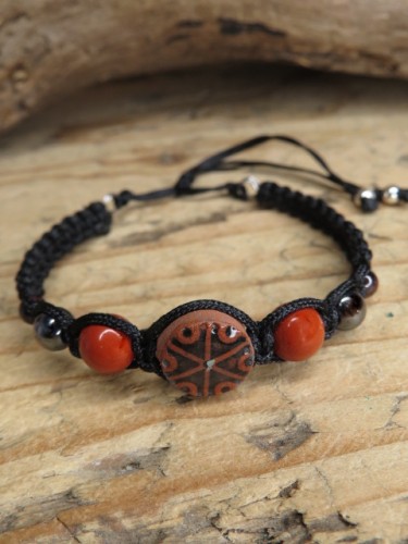 Bransoletka słowiańska Perun – ceramika i makrama