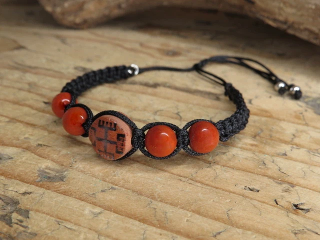 Bransoletka słowiańska – Ręce Boga i jaspis - ceramika i makrama