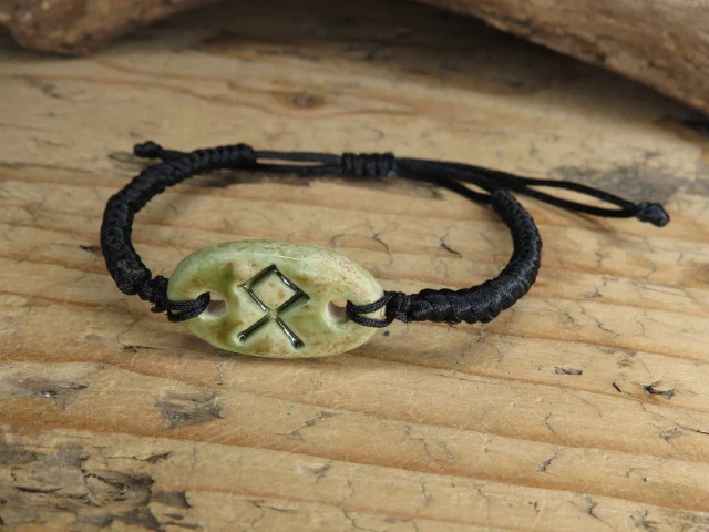 Bransoletka runa Odala – dziedzictwo i korzenie – ceramika i makrama