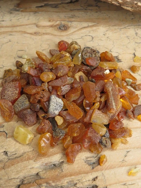 Bursztyn bałtycki na nalewkę 15g