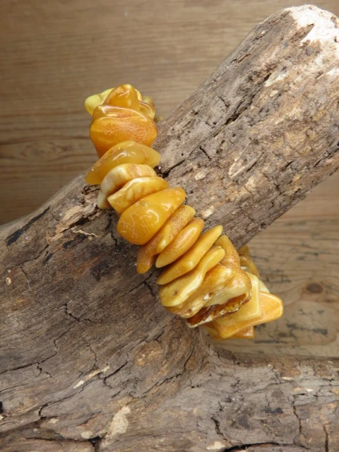 Bransoletka z naturalnego surowego bursztynu bałtyckiego