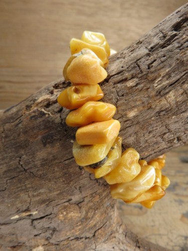 Bransoletka z naturalnego żółtego bursztynu bałtyckiego