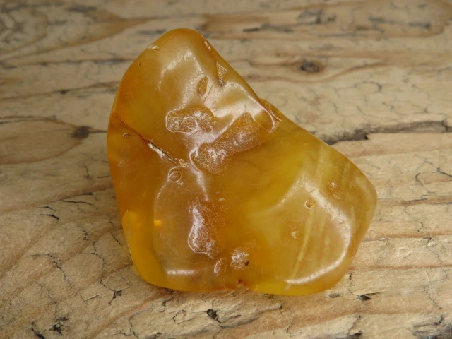 Bursztyn bałtycki 28,8g – okaz kolekcjonerski