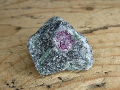 rubin w zoisycie - Tanzania