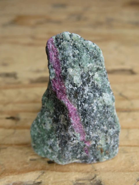 rubin w zoisycie - Tanzania