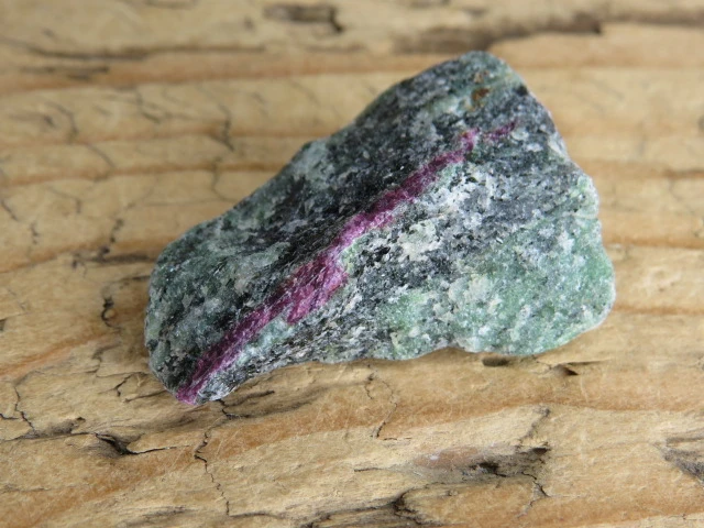 rubin w zoisycie - Tanzania