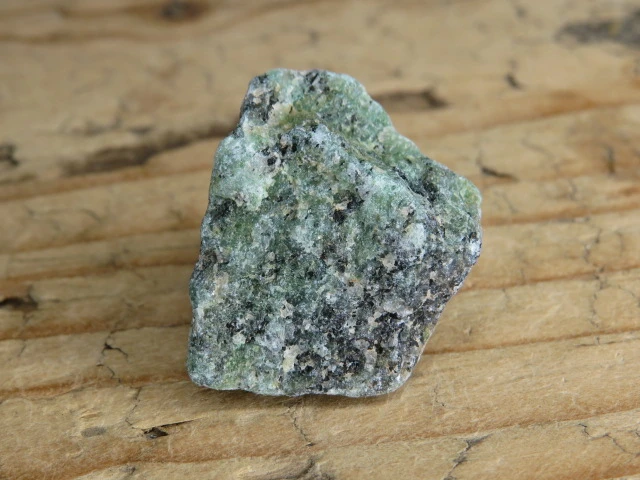 rubin w zoisycie - Tanzania