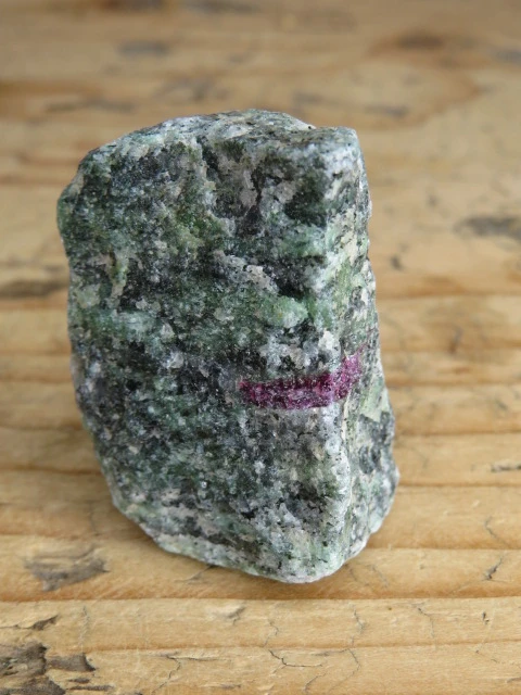 rubin w zoisycie - Tanzania