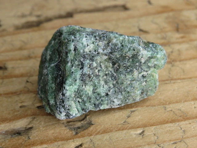 rubin w zoisycie - Tanzania