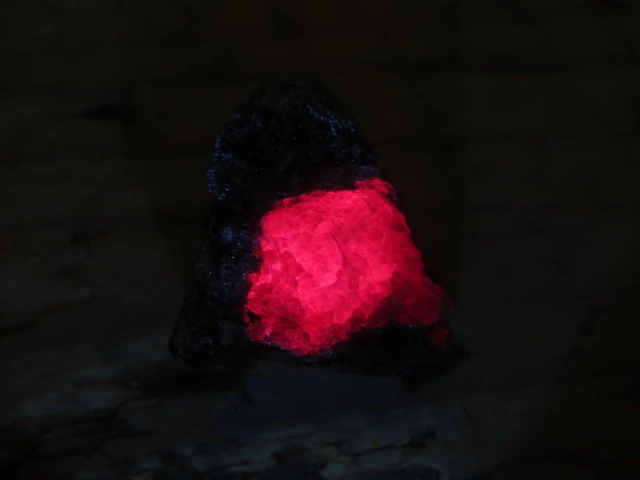 rubin w zoisycie - Tanzania