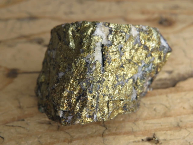 Chalkopiryt z malachitem kwarcem i sfalerytem Maroko