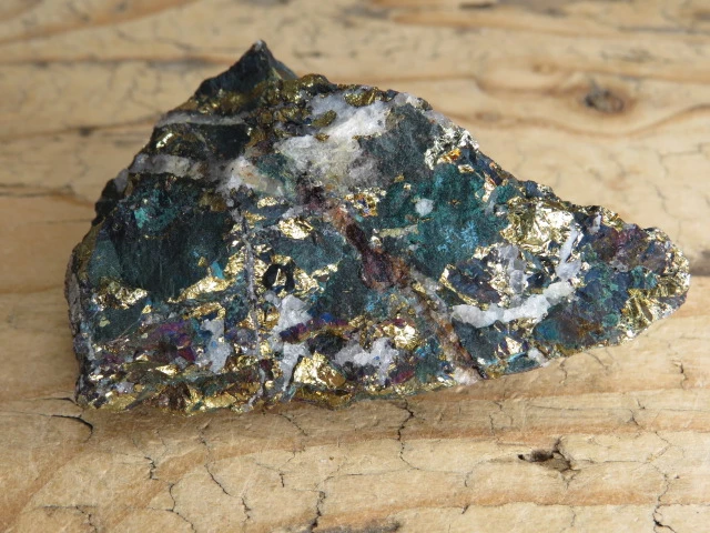 Chalkopiryt z malachitem kwarcem i sfalerytem Maroko