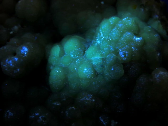 chalcedon i opal - Jawa UV