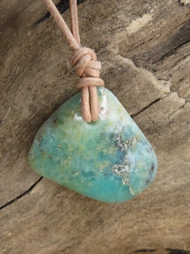 chryzopraz na rzemieniu - wyobraźnia i błyskotliwość