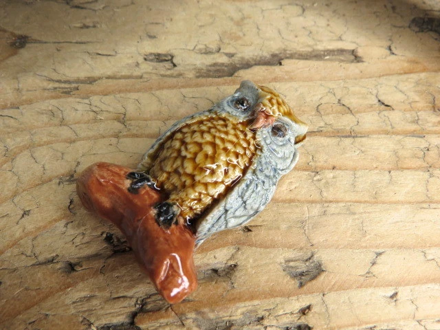 Ceramiczny magnes sowa - ceramika ręcznie robiona