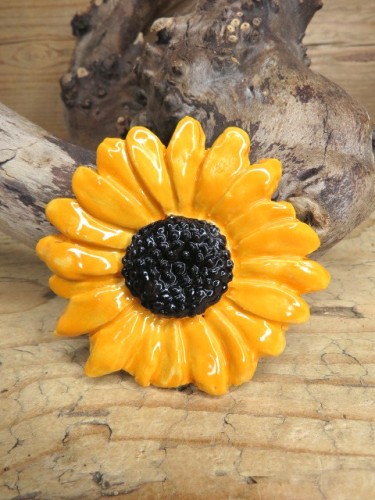 Ceramiczny magnes – żółty kwiatek - ceramika ręcznie robiona