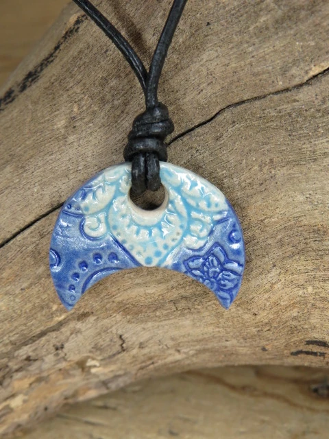 Wisior ceramiczny Lunula - amulet słowiański
