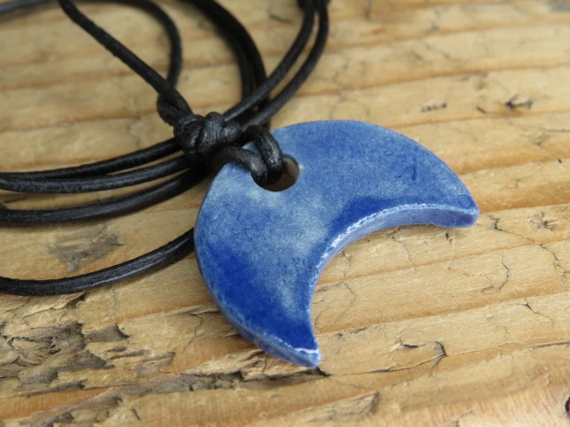 Wisior ceramiczny Lunula - amulet słowiański