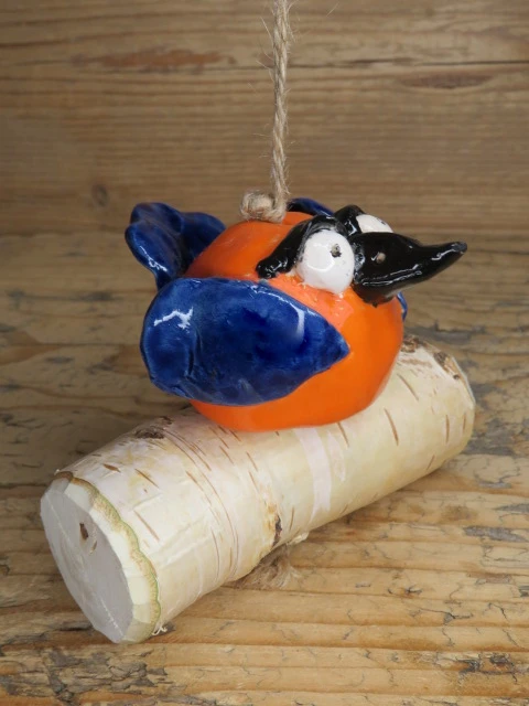 Zawieszka ptaszek ceramiczny Grażynka na patyku – rękodzieło