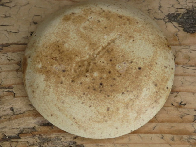 Mały ceramiczny talerzyk – turkusowa głębia