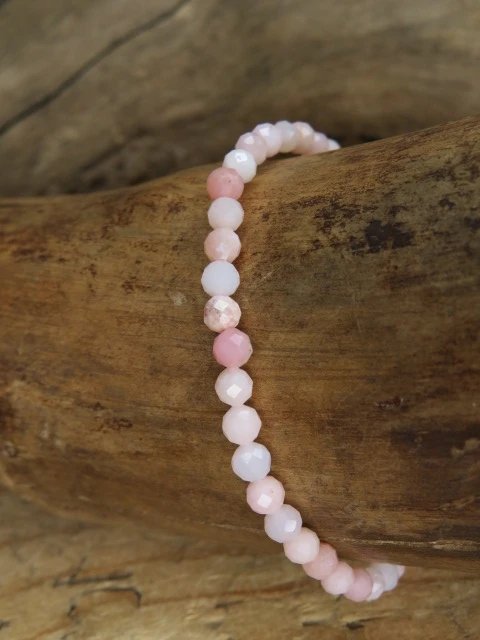 opal różowy * bransoletka 4mm