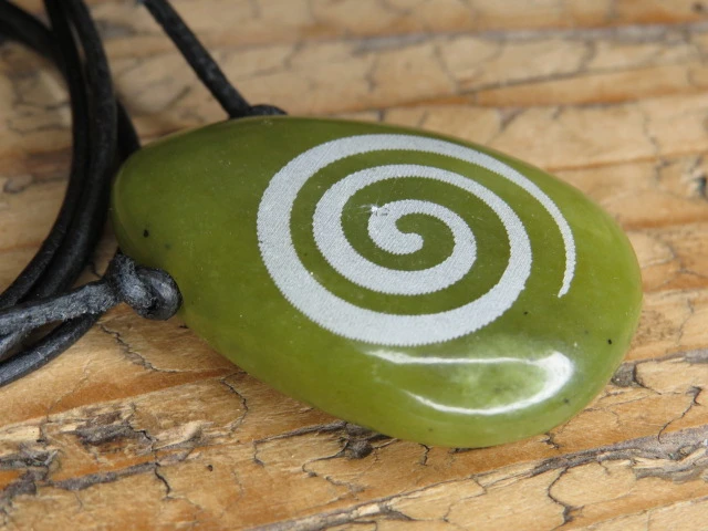 Wisior spirala - serpentyn – wisior harmonii, rozwoju i odnowy