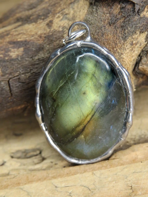 labradoryt * wisior