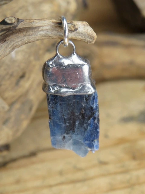 dysten - cjanit wisior * amulet ochronny