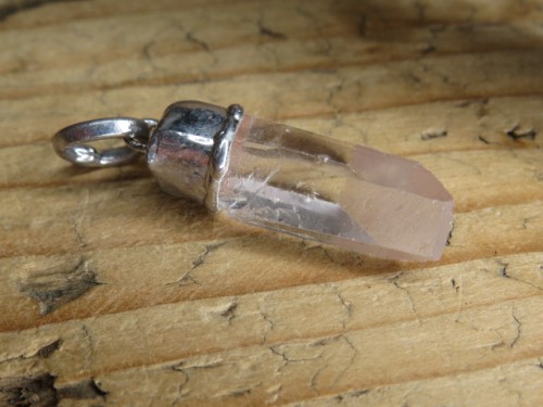 kryształ górski  wisior amulet ochronny