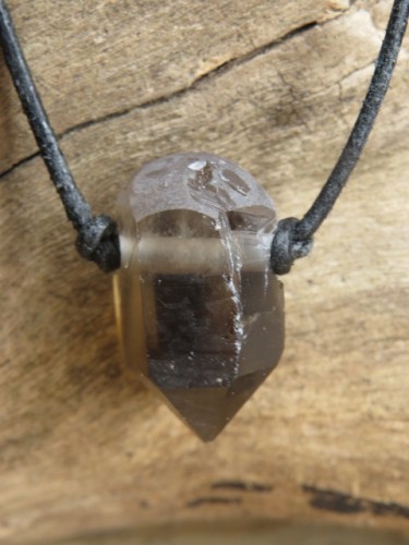 kwarc dymny * ochrona i spokój - amulet na rzemieniu