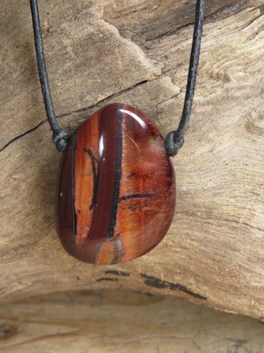 bawole oko * amulet na rzemieniu
