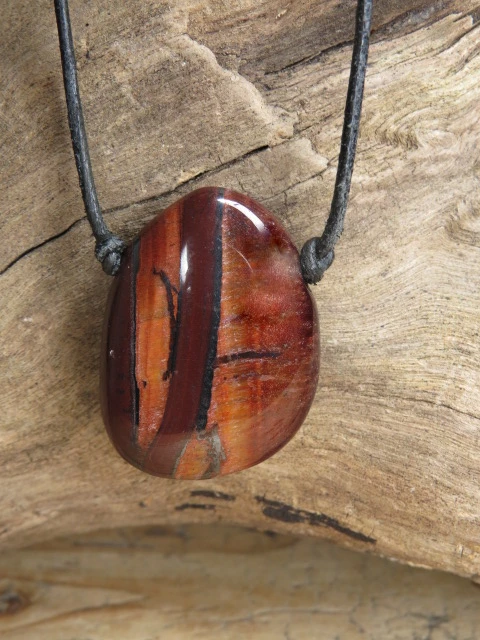 bawole oko * amulet na rzemieniu
