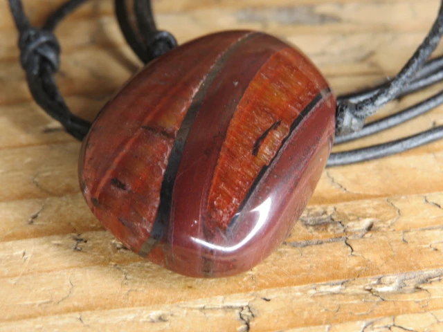 bawole oko * amulet na rzemieniu