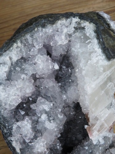 ametyst z kalcytem geoda - Brazylia