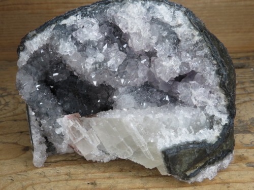 ametyst z kalcytem geoda - Brazylia