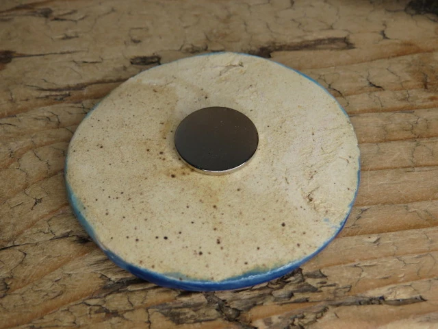 Żaba – ceramiczny magnes