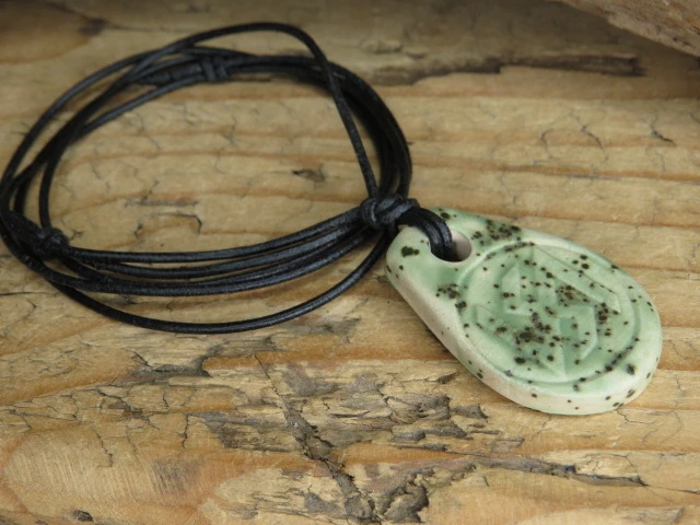 Wisior Strzybóg – słowiański amulet wiatru - ceramika