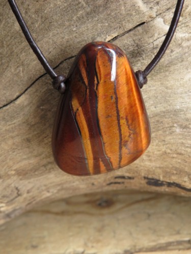bawole oko * amulet na rzemieniu